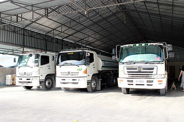 สิบแสนฟาร์ม กุ้งขาว มีรถขนส่ง ได้มาตราฐานตามหลัก สากล