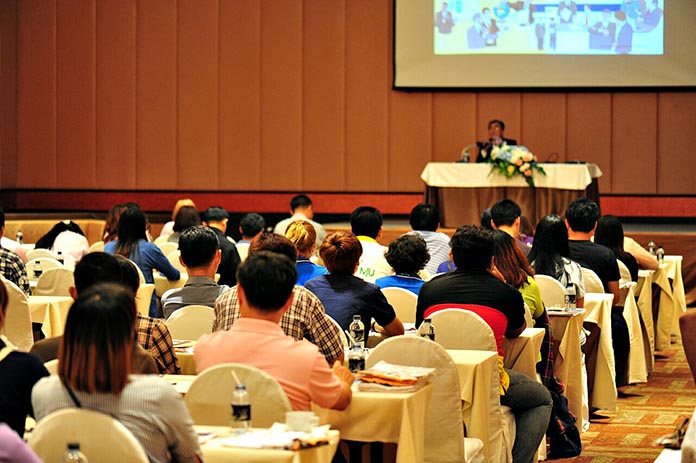 2.การบรรยายเกี่ยวกับโรคและการเลี้ยงสุกรสมัยใหม่