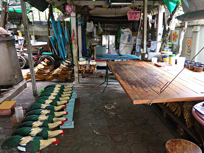 3.สถานที่ทำงานที่บ้านของคุณจักรพล-คำฟู