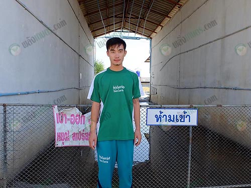 คุณวุฒิไกร-บุญมาลา-สัตวบาลประจำฟาร์ม