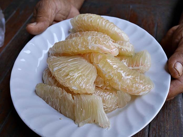 เนื้อส้มโออินทรีย์ขาวใหญ่-เมล็ดน้อย-รสชาติหวาน