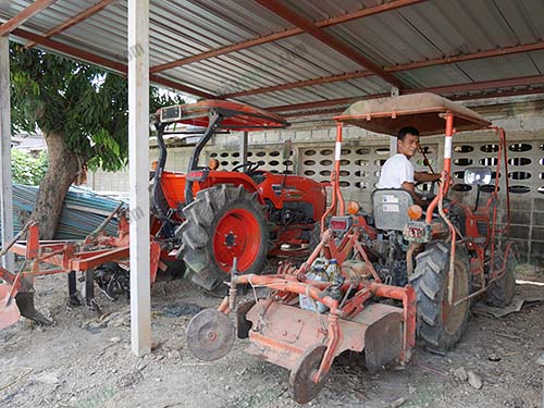 3.เครื่องจักรที่ใช้ในการทำไร่อ้อย