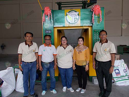 6.เครื่องผสมปุ๋ย-TP-ONE-ที่สหกรณ์สั่งซื้อมาเพื่อผลิตปุ๋ยเอง