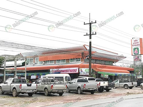9.เกษตรกรที่เข้ามารับซื้อผลิตภัณฑ์อย่างคับคั่ง