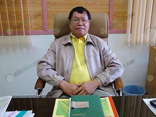 1.ท่าน-ผอ.ทัศน์-เกยงค์-ผู้อำนวยการศูนย์เมล็ดพันธุ์ข้าว-จังหวัดพะเยา