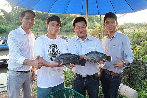 5.คุณกิตติธัช-แก้วดี-และทีมงานโมโม่
