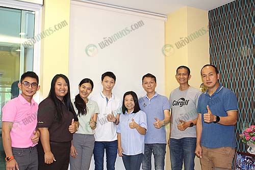 4.ทีมงานคาร์กิลล์และครอบครัวคุณนิคม