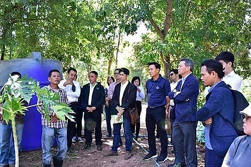 3.คุณจักรินร่วมศึกษาดูงานกับนักวิชาการผู้ทรงคุณวุฒิ