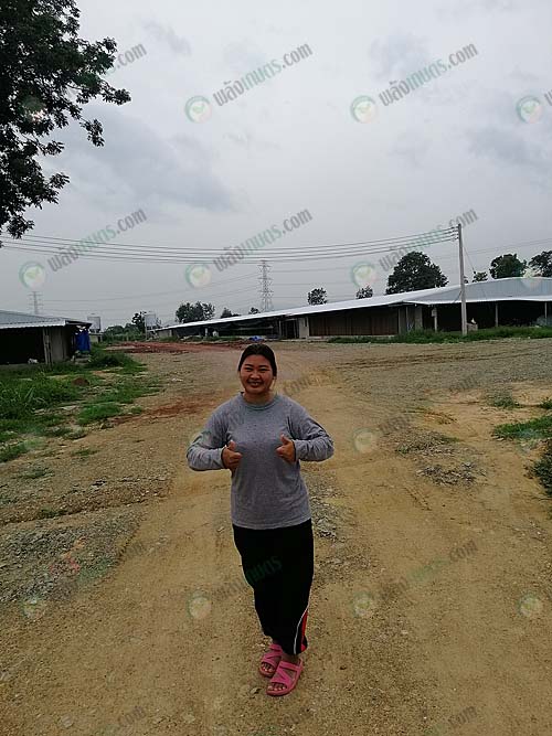 2.คุณพิมพ์ชนก ขาวสะอาด (คุณออย) กุลิสราฟาร์ม