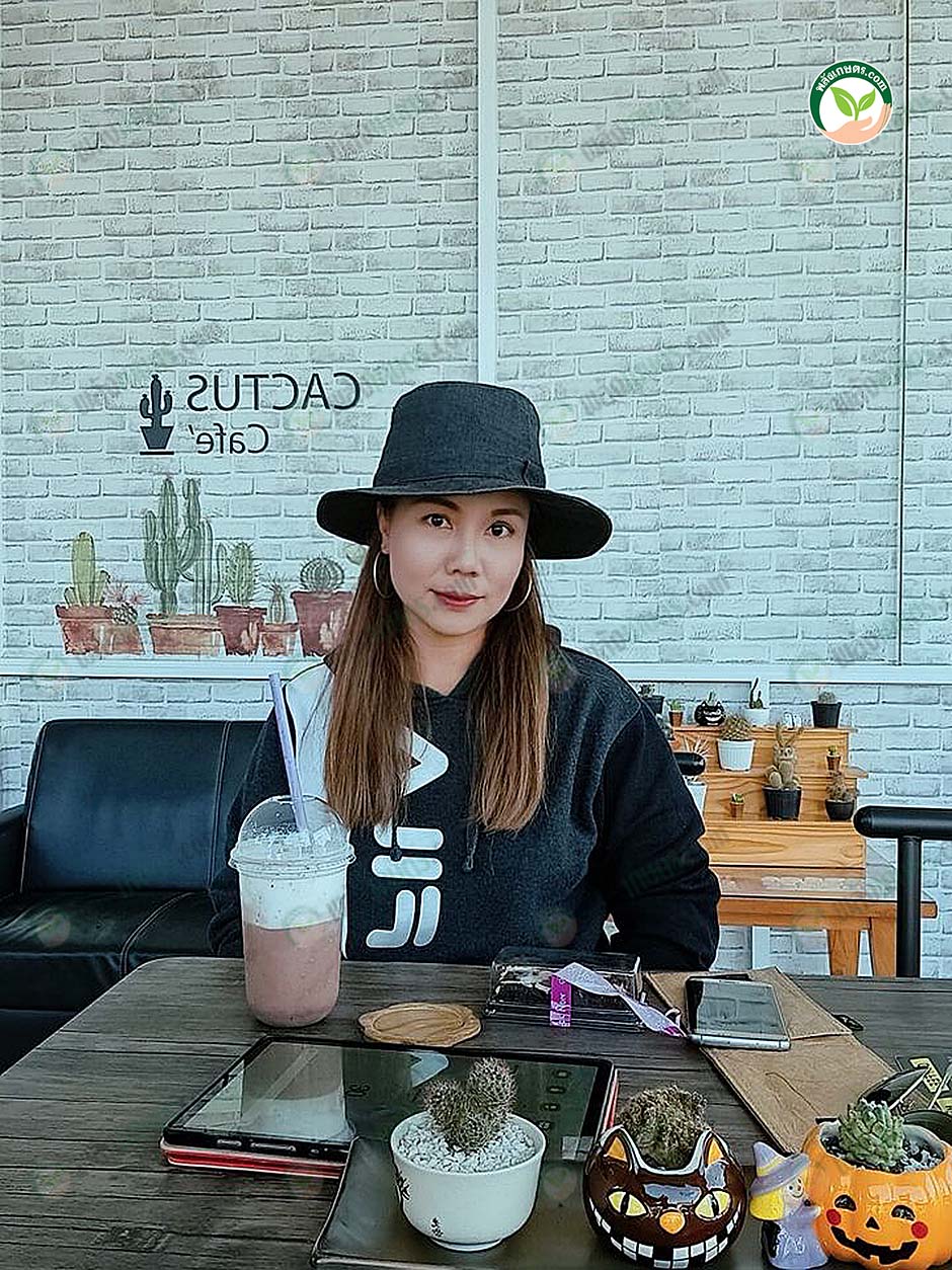 1.คุณนิตยา จันทะโพธิ์ หรือคุณนิด ผู้เลี้ยงวัวขุน