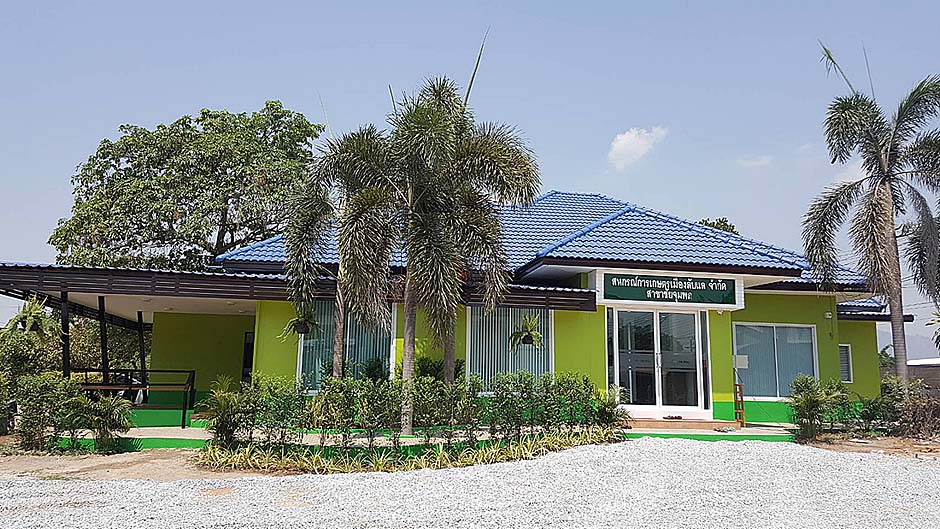2.สำนักงานสหกรณ์การเกษตรเมืองลับแลสาขาชัยจุมพล