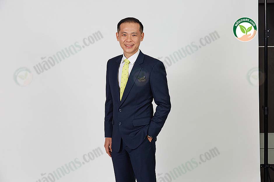 3.น.สพ.รุ่งโรจน์ ถาวรธนากุล ประธานเจ้าหน้าที่บริหารฝ่ายการเงิน CEO