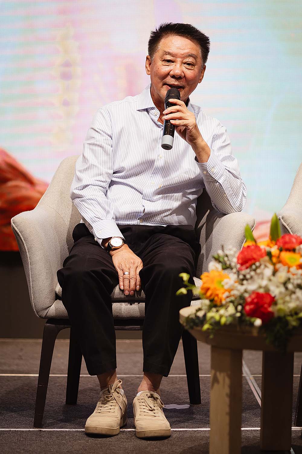 3.คุณเรวัติ หทัยสัตยพงศ์ รองกรรมการผู้จัดการบริหาร