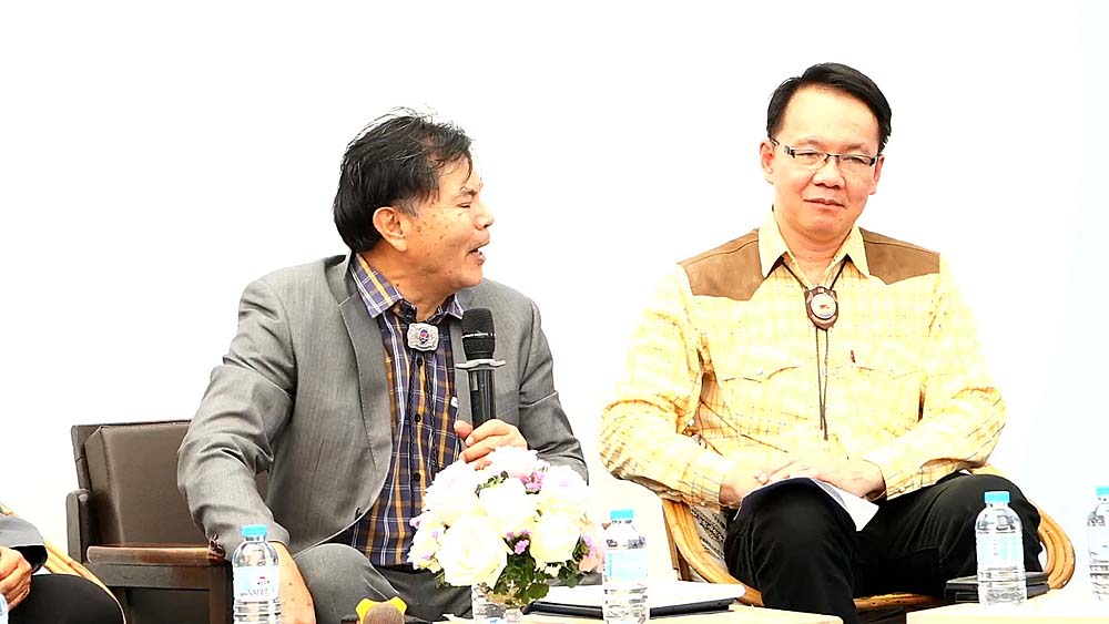 7.คุณเทอดชัย ระลึกมูล (ขวา)